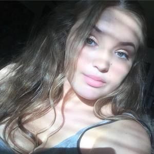 Meet your Posher, Macy